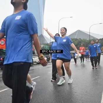 Runner Photo 7748923