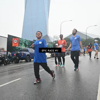 Runner Photo 7748934