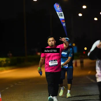 Runner Photo 7748935