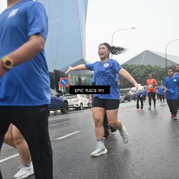 Runner Photo 7748942