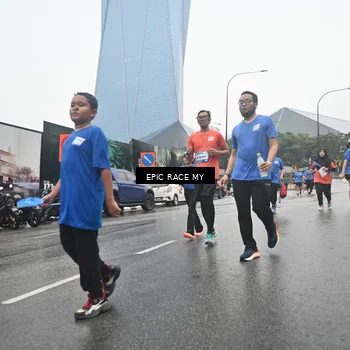 Runner Photo 7748949