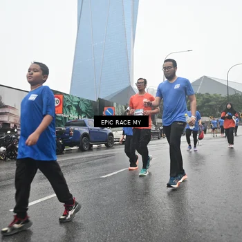 Runner Photo 7748950