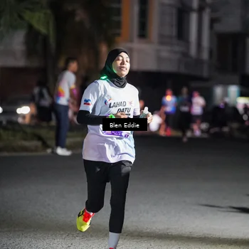 Runner Photo 7748962