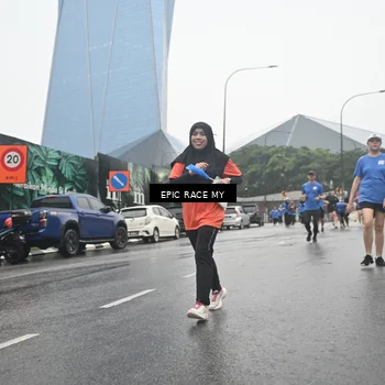Runner Photo 7748981