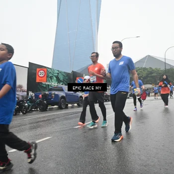 Runner Photo 7748985