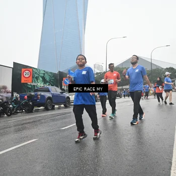 Runner Photo 7748986