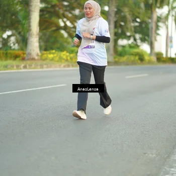 Runner Photo 7748989