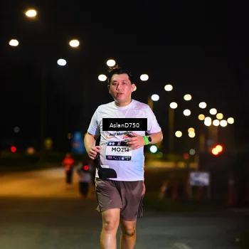Runner Photo 7748995