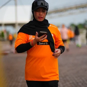 Runner Photo 7749001