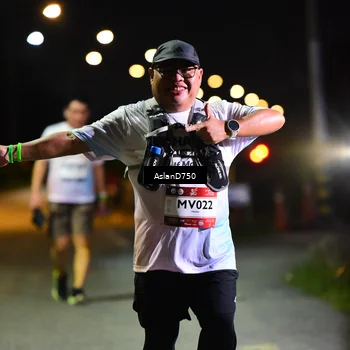 Runner Photo 7749020