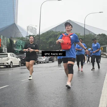 Runner Photo 7749024