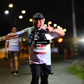 Runner Photo 7749025