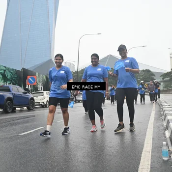 Runner Photo 7749051