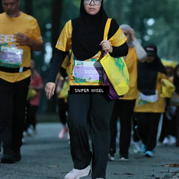 Runner Photo 7749059