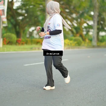 Runner Photo 7749066