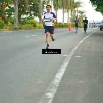 Runner Photo 7749067