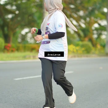 Runner Photo 7749069