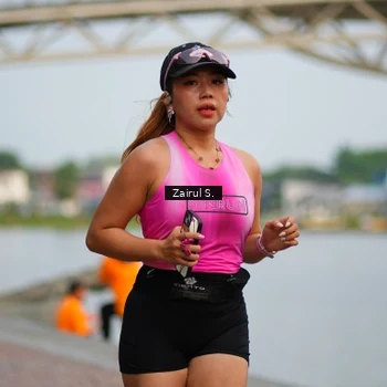 Runner Photo 7749071