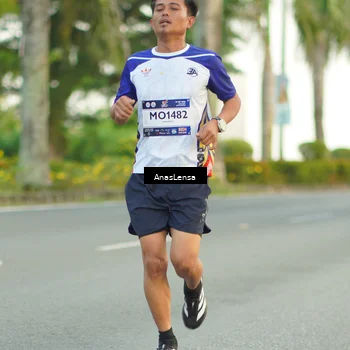 Runner Photo 7749075