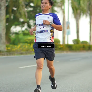 Runner Photo 7749077