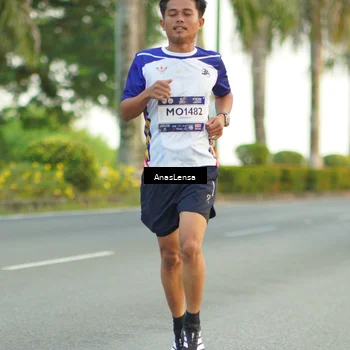Runner Photo 7749082