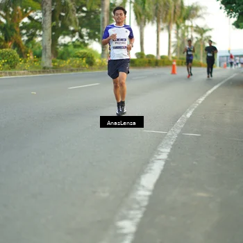 Runner Photo 7749086