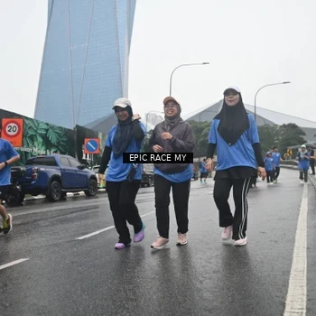 Runner Photo 7749096