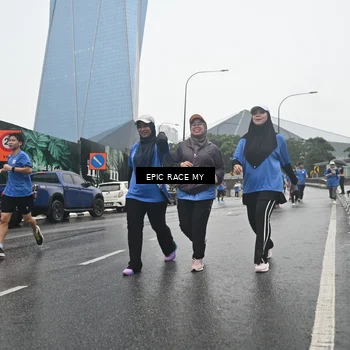 Runner Photo 7749098