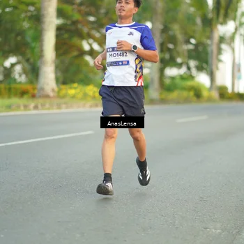 Runner Photo 7749102