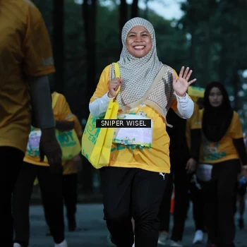 Runner Photo 7749118