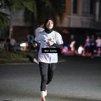 Runner Photo 7749125