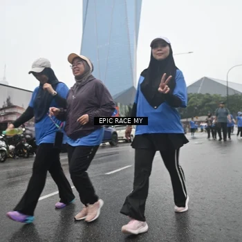 Runner Photo 7749129