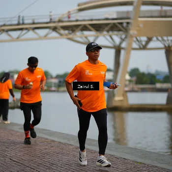 Runner Photo 7749139