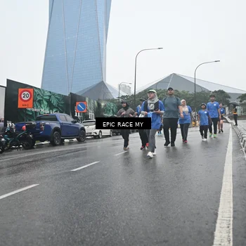 Runner Photo 7749142