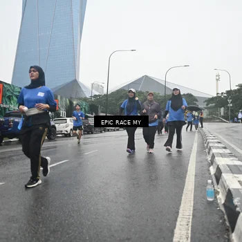 Runner Photo 7749164