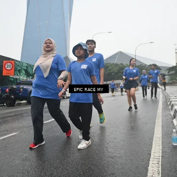 Runner Photo 7749191