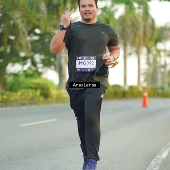 Runner Photo 7749199