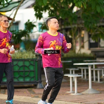 Runner Photo 7749235