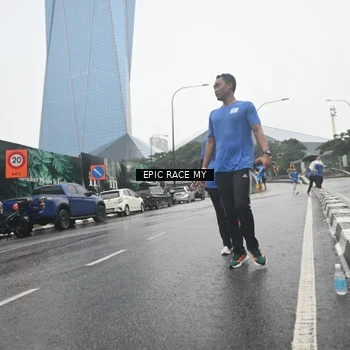Runner Photo 7749254