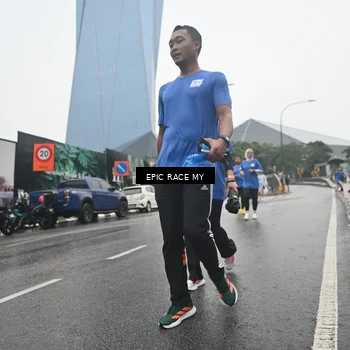 Runner Photo 7749268