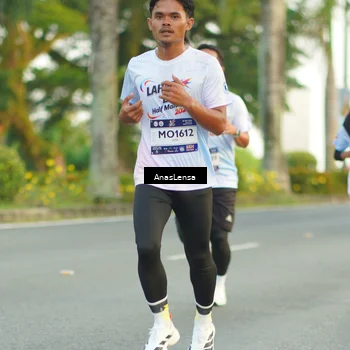 Runner Photo 7749302