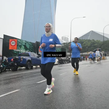 Runner Photo 7749306