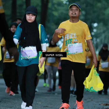 Runner Photo 7749312