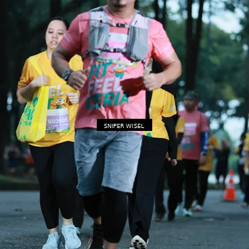 Runner Photo 7749352