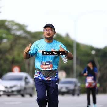 Runner Photo 7749374