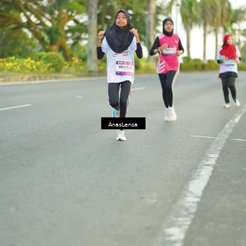 Runner Photo 7749377