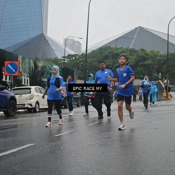 Runner Photo 7749385