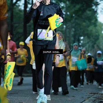 Runner Photo 7749424