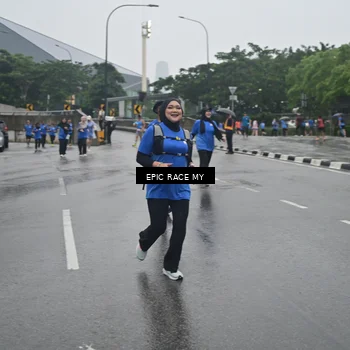 Runner Photo 7749455