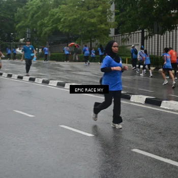 Runner Photo 7749472